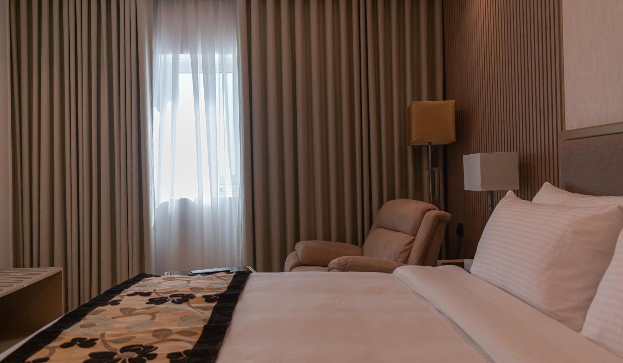 Best Western Plus Jeddah Hotel Madinah Road 外观 照片